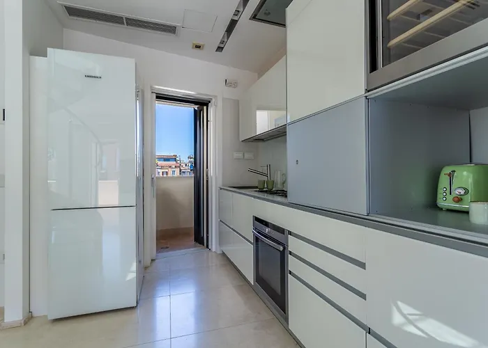 Iflat Spanish Steps Unique Panoramic Penthouse