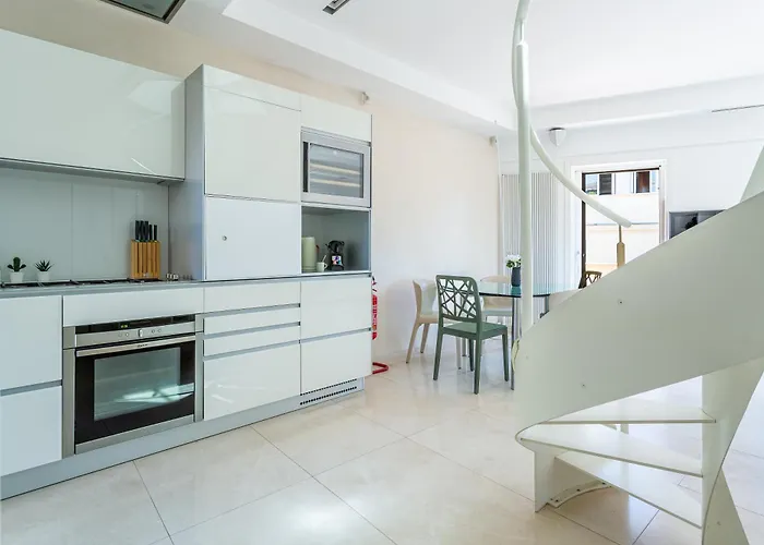 Iflat Spanish Steps Unique Panoramic Penthouse